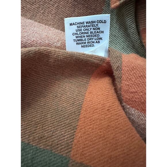 Magellan Outdoors Men’s Small Classic Fit Flannel - NWOT - Long Sleeve - Picture 6 of 6